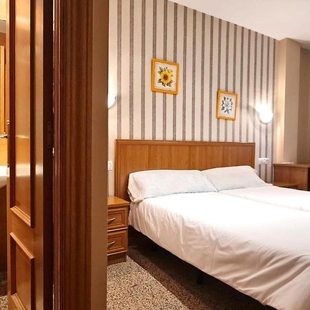 Hospederia Puerta De La Catedral Hotel Ciudad-Rodrigo Kültér fotó